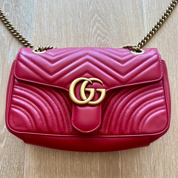 Gucci Marmont Red Authentic Crossbody Shoulder Bag with Heart on Back NWOT - Picture 4 of 16